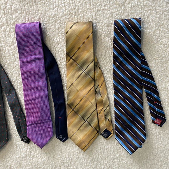 8 Men’s Ties - Picture 2 of 7